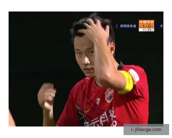 迪涅任意球精彩破门迫使门将意外自摆乌龙球